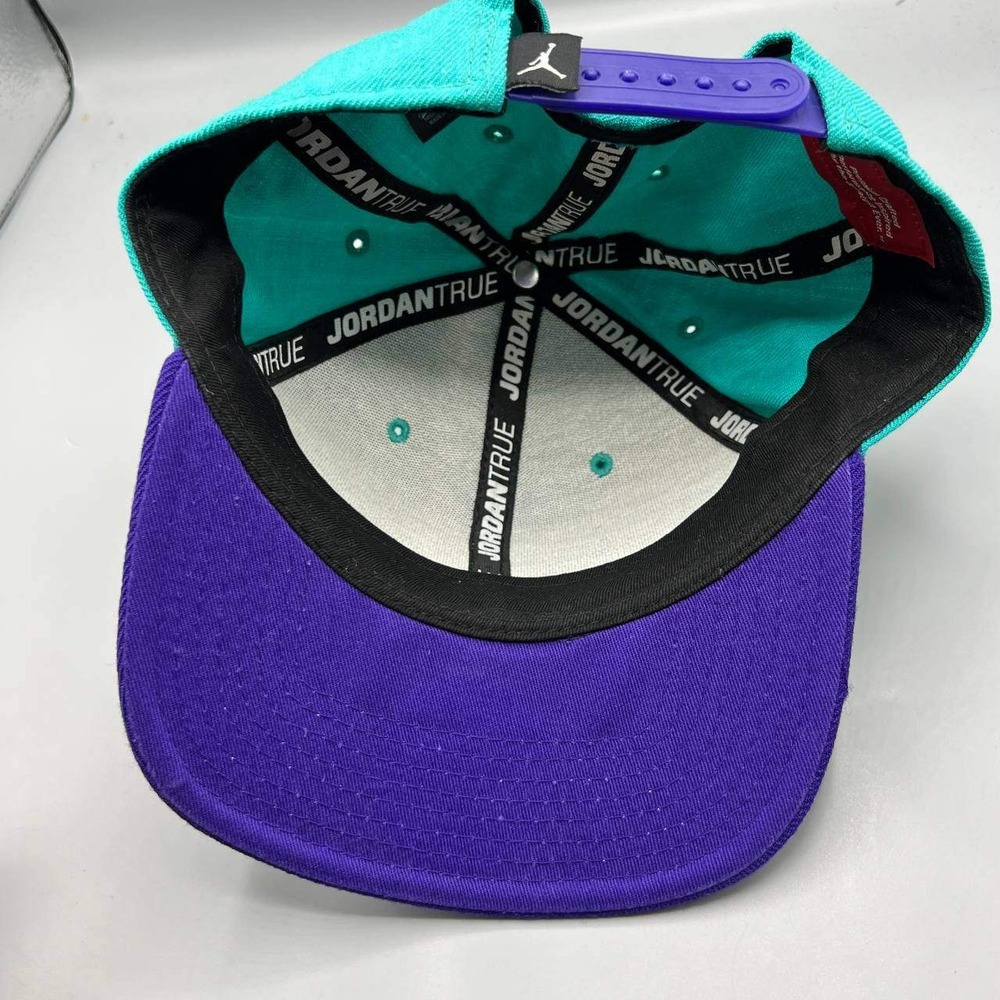 Air Jordan True‎ Hat Men Blue Purple Embroidered Logo Jumpman Snap Back Cap - Picture 2 of 8